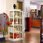 Hotel Adriano 