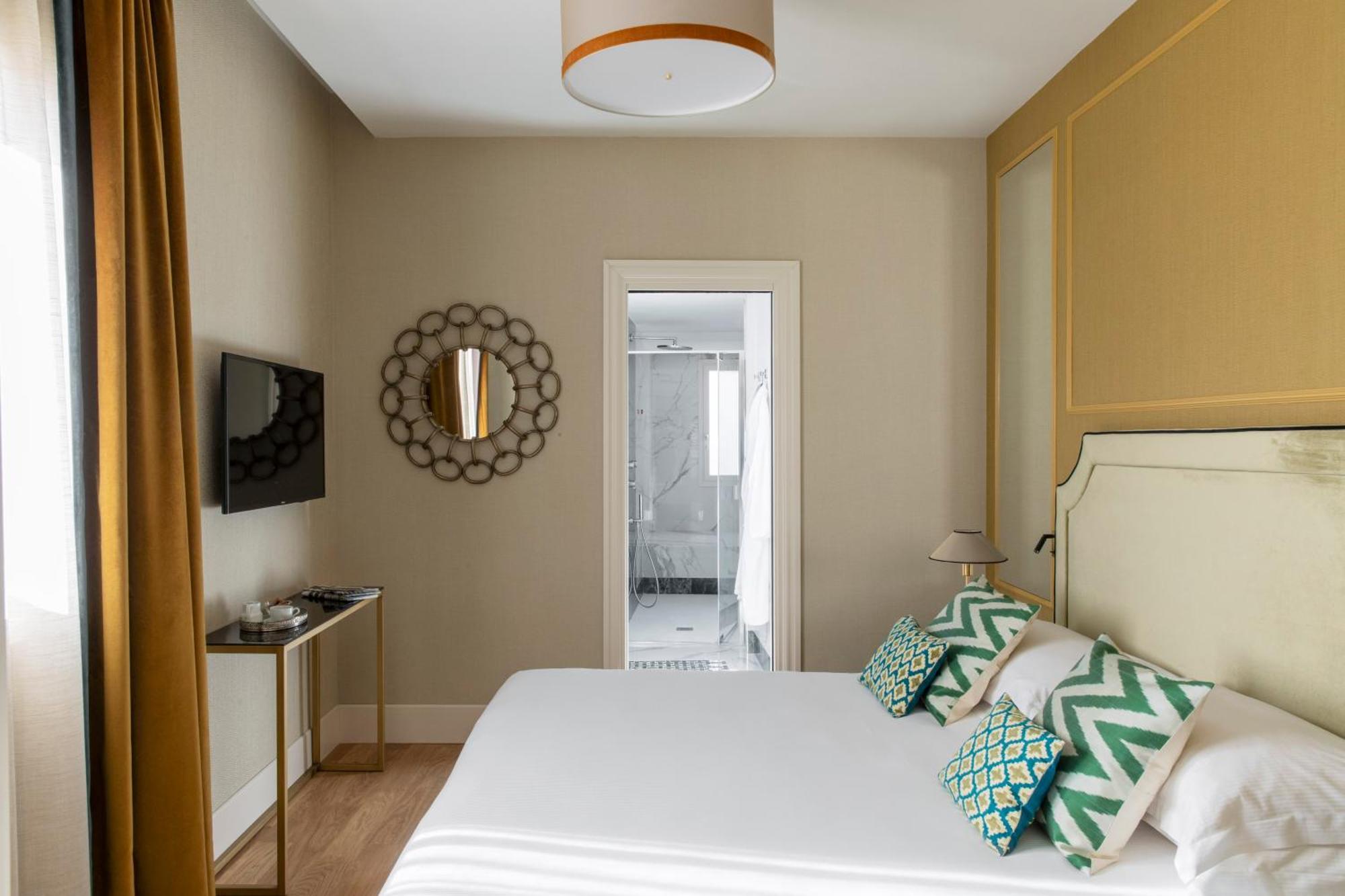 Adriano Rooftop 3* Rome